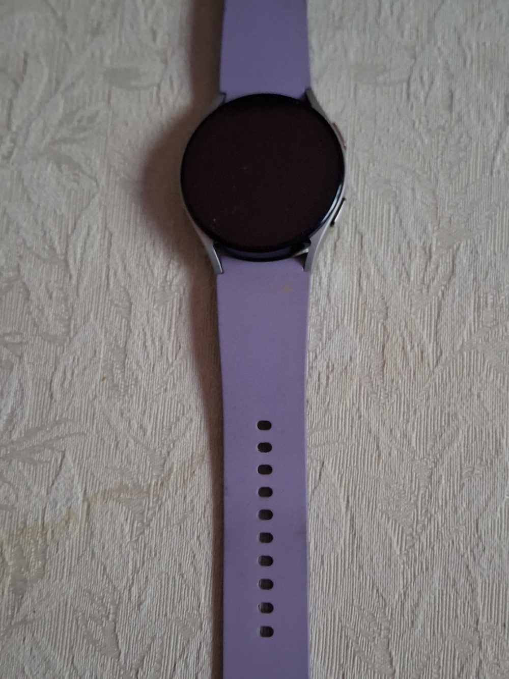 Samsung Galaxy Watch 5 40mm with a silver aluminum case and